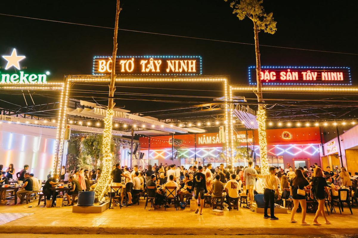 Khám Phá Nhà Hàng DJ Sôi Động Tại Sóc Trăng – Năm Sánh 83 Beer Garden